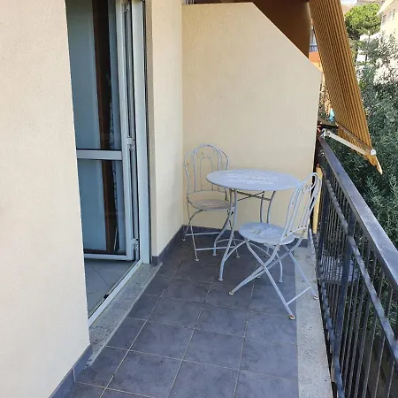 Gizzeria Holiday Home *