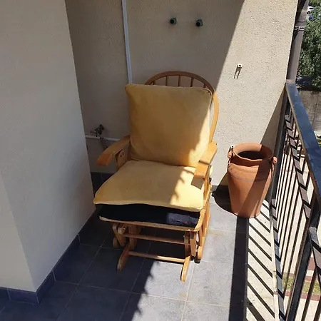 Gizzeria Holiday Home